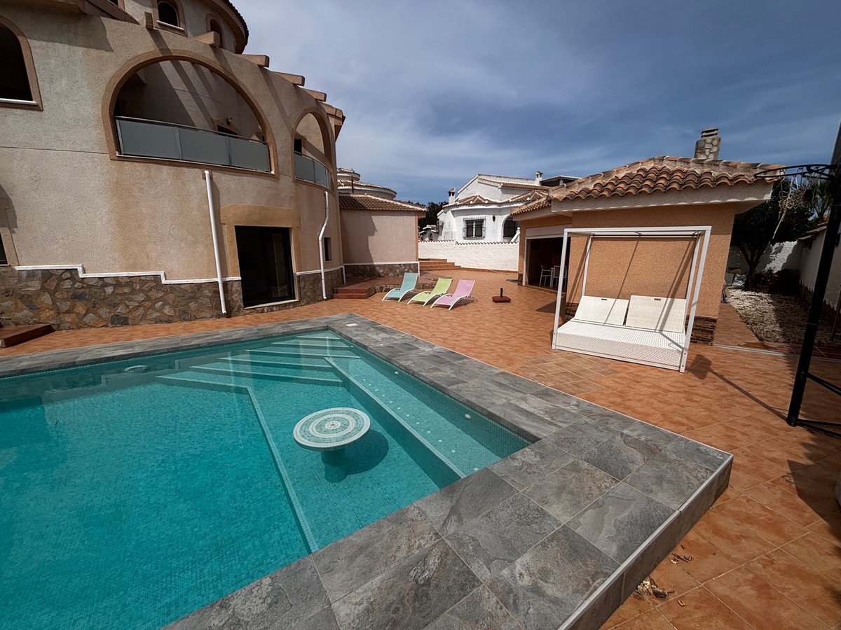 4 Bed Detached Villa in Ciudad Quesada in Ciudad Quesada, Detached Villa
