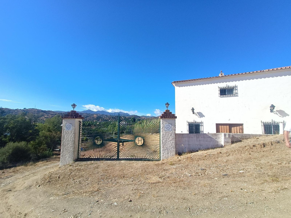 6 Bed Finca in Coín Vietovėje Coín, Sodyba - Kotedžas