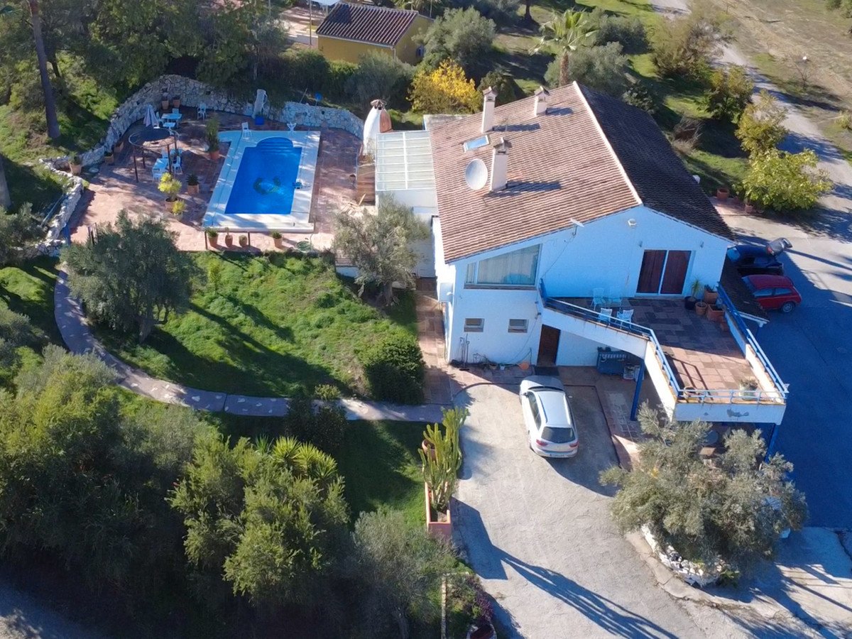 4 Bed مزرعة فينكا in Coín في Coín, مزرعة فينكا