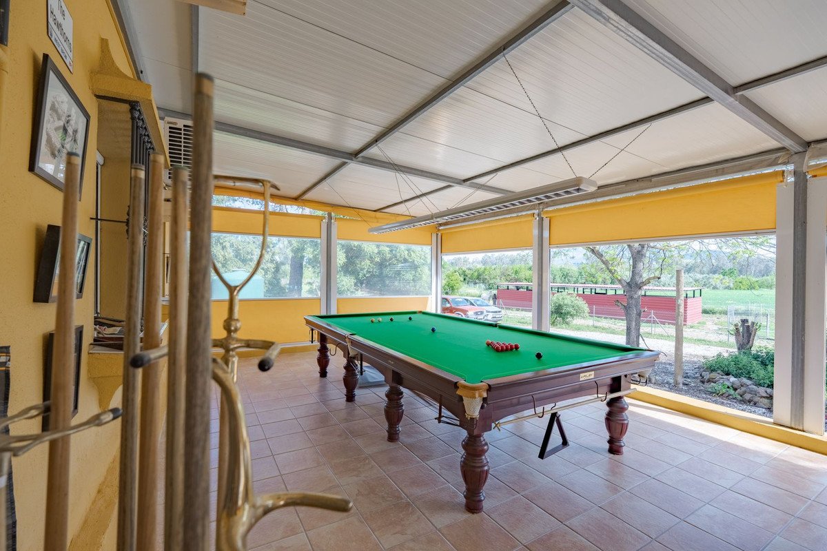 5 Bed Finca in Coín in Coín, 