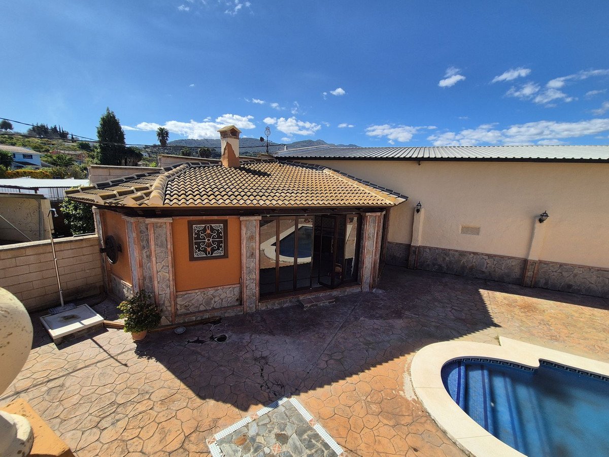 6 Bed Finca in Coín à Coín, Finca