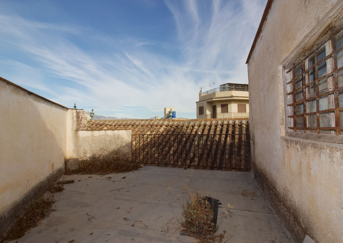 Property in Coín في Coín, أخرى