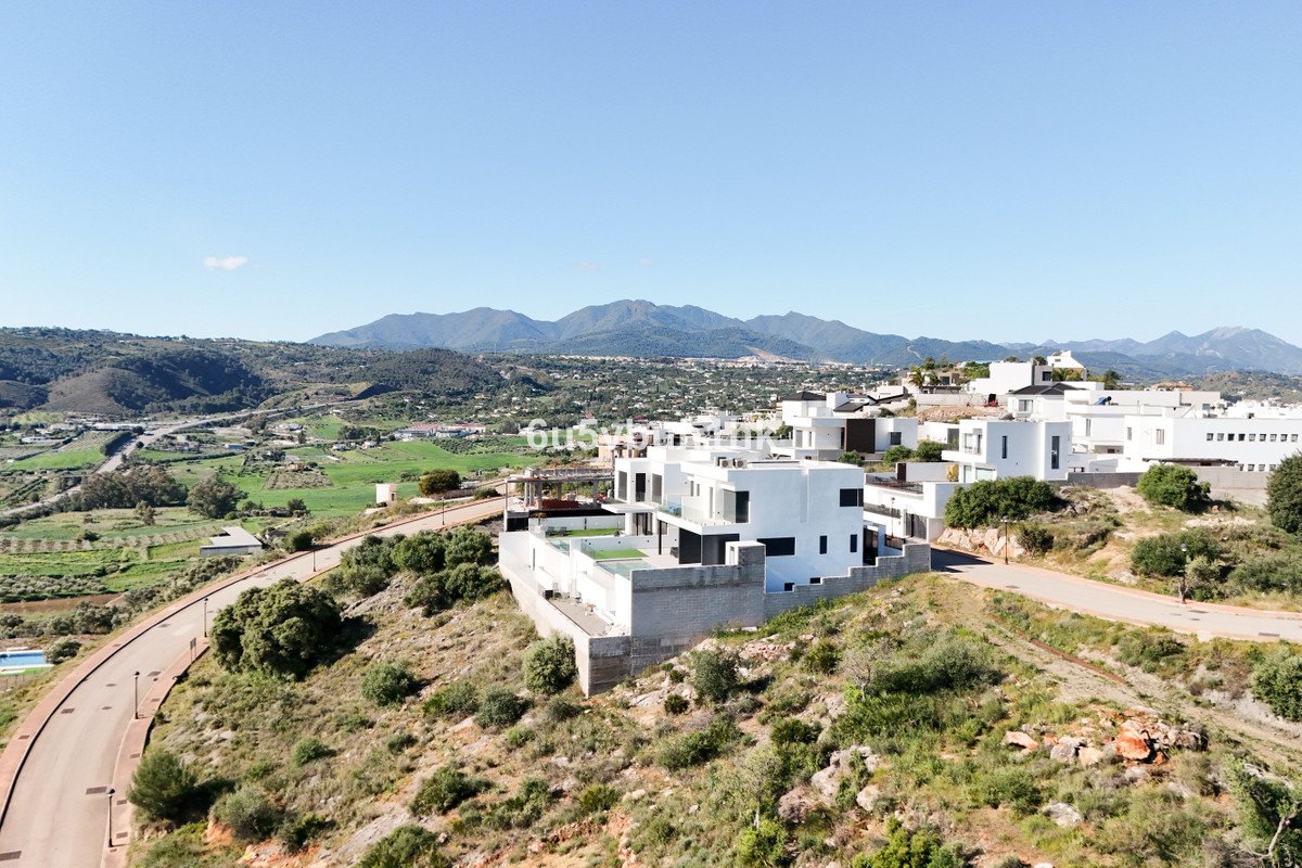 Land in Coín في Coín, قطعة أرض