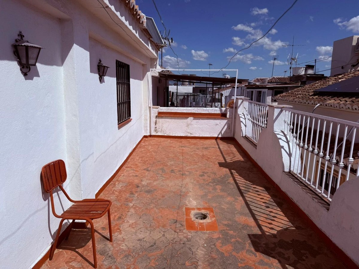 4 Bed بيت مدينة in Coín في Coín, تاون هاوس