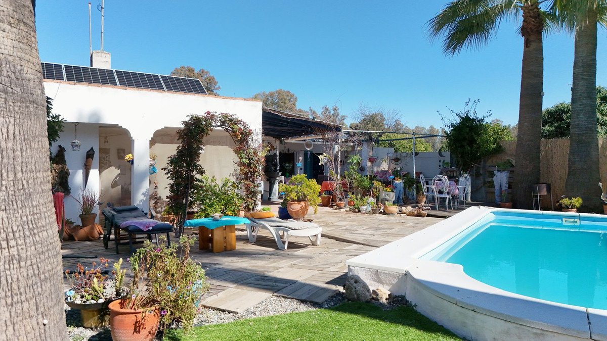 5 Bed منزل شبه منفصل in Coín في Coín, بيت شبه منفصل