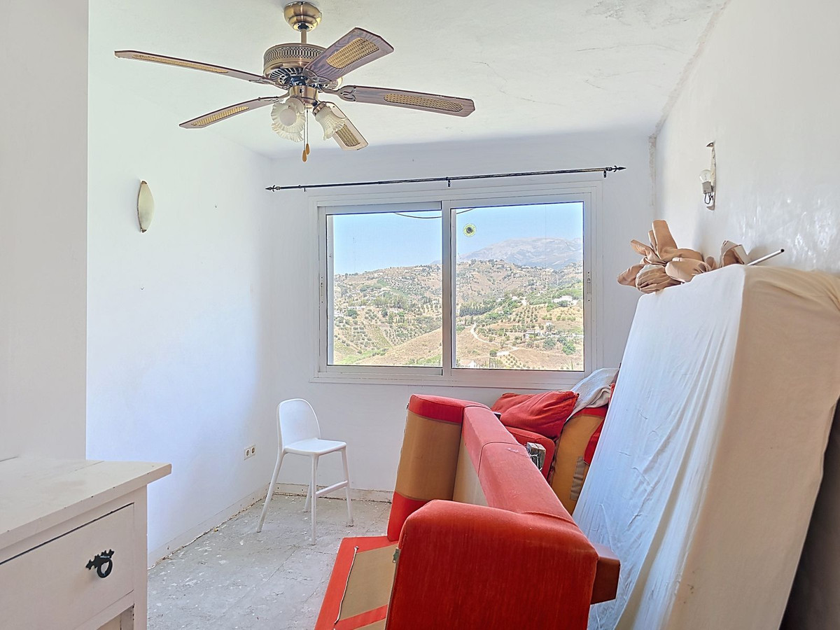 5 Bed Fritliggende villa in Cómpeta, Fritliggende Villa