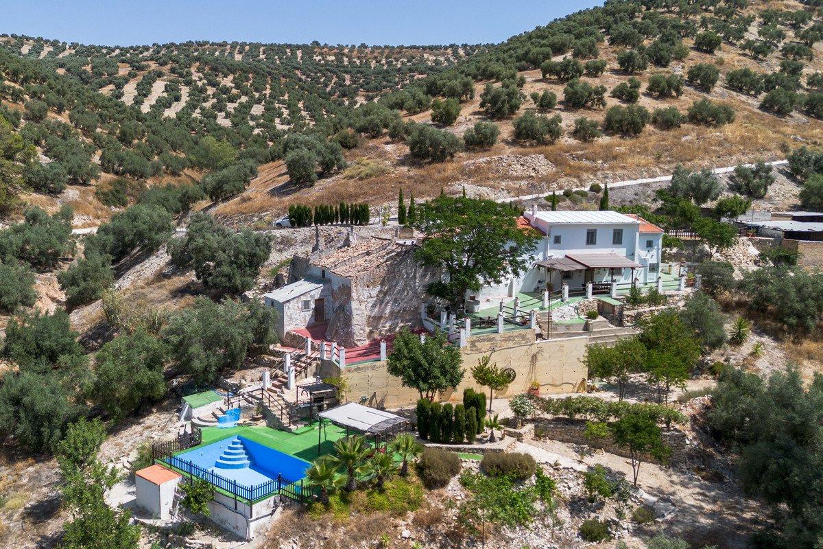 5 Bed مزرعة فينكا in Cuevas De San Marcos في Cuevas De San Marcos — مزرعة - كورتيهو