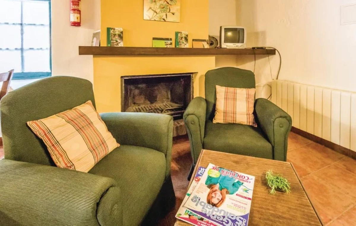 7 Bed Finca - Cortijo in Cuevas del Becerro في Cuevas del Becerro — Finca - Cortijo