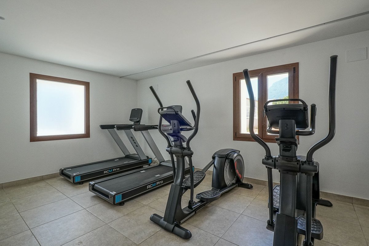 3 Bed Апартамент на партера in Denia