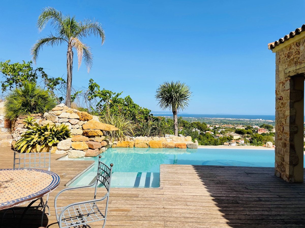 5 Bed Vrijstaande Villa in Denia in Denia, 
