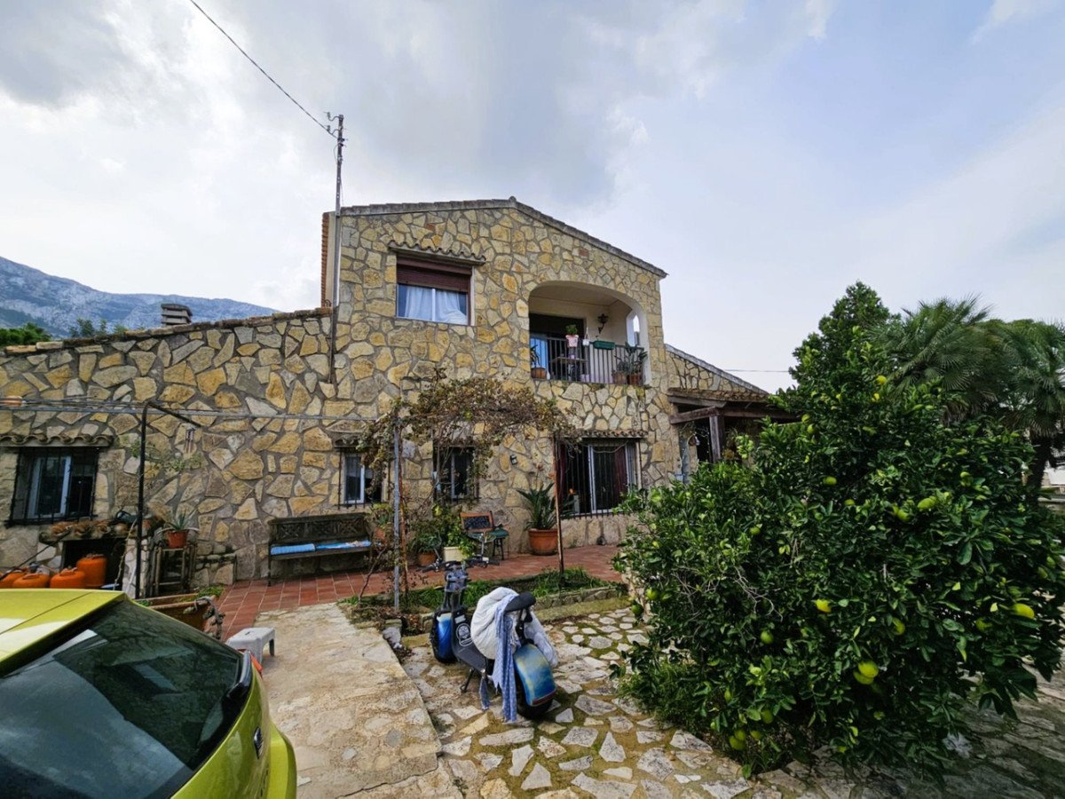 6 Bed Vrijstaande Villa in Denia in Denia, Vrijstaande Villa
