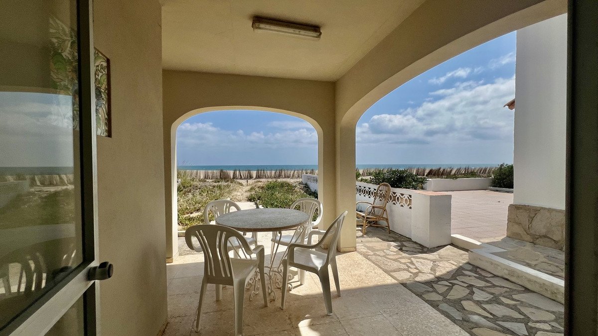 6 Bed Vrijstaande Villa in Denia in Denia, 