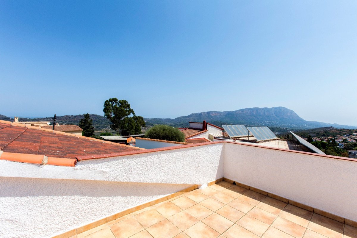 5 Bed Detached Villa in Pedreguer in Pedreguer, Detached Villa