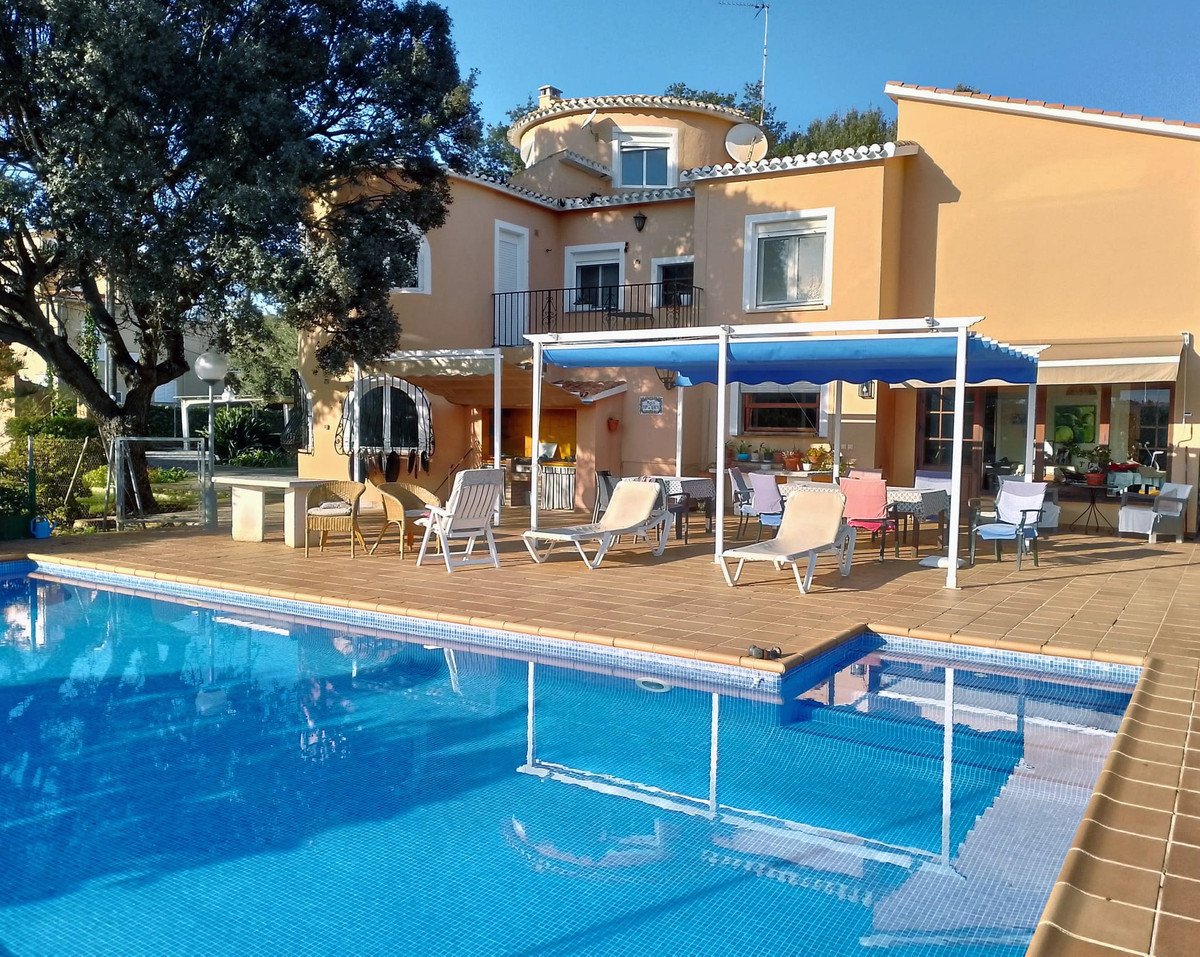 4 Bed Detached Villa in Denia in Denia, Detached Villa