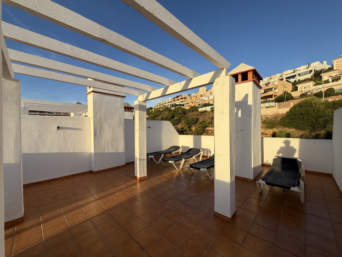2 Bed Penthouse in Doña Julia in Doña Julia, Penthouse