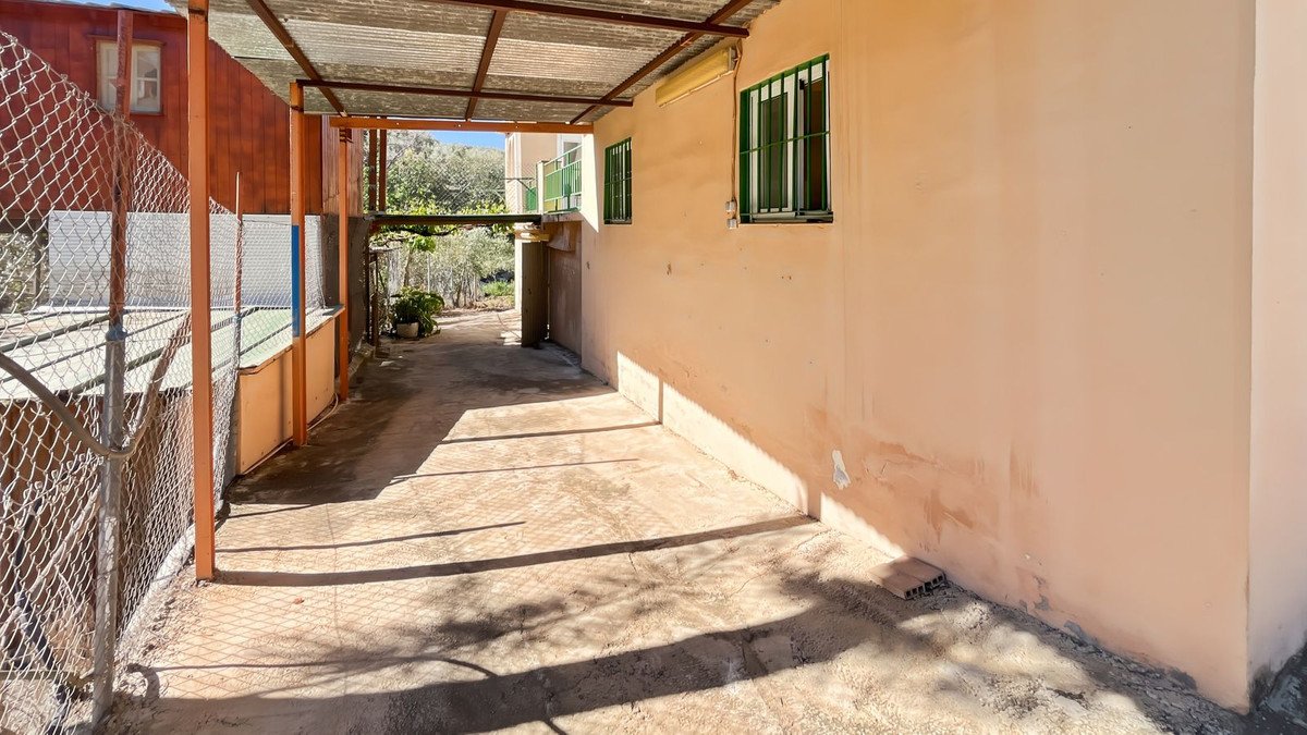 4 Bed Finca in Comares in Comares — Finca - Cortijo