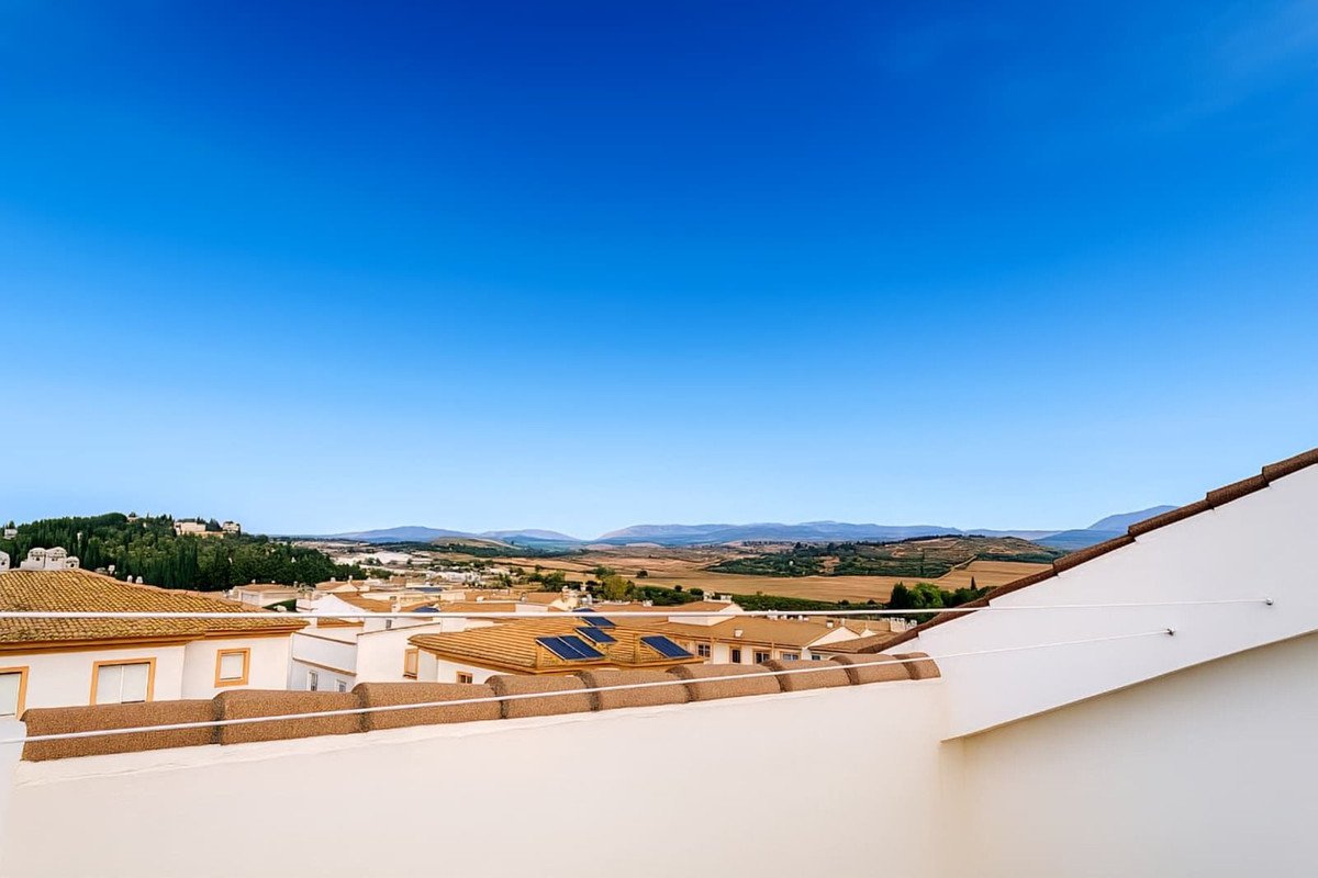 4 Bed منزل شبه منفصل in Ronda في Ronda, بيت شبه منفصل