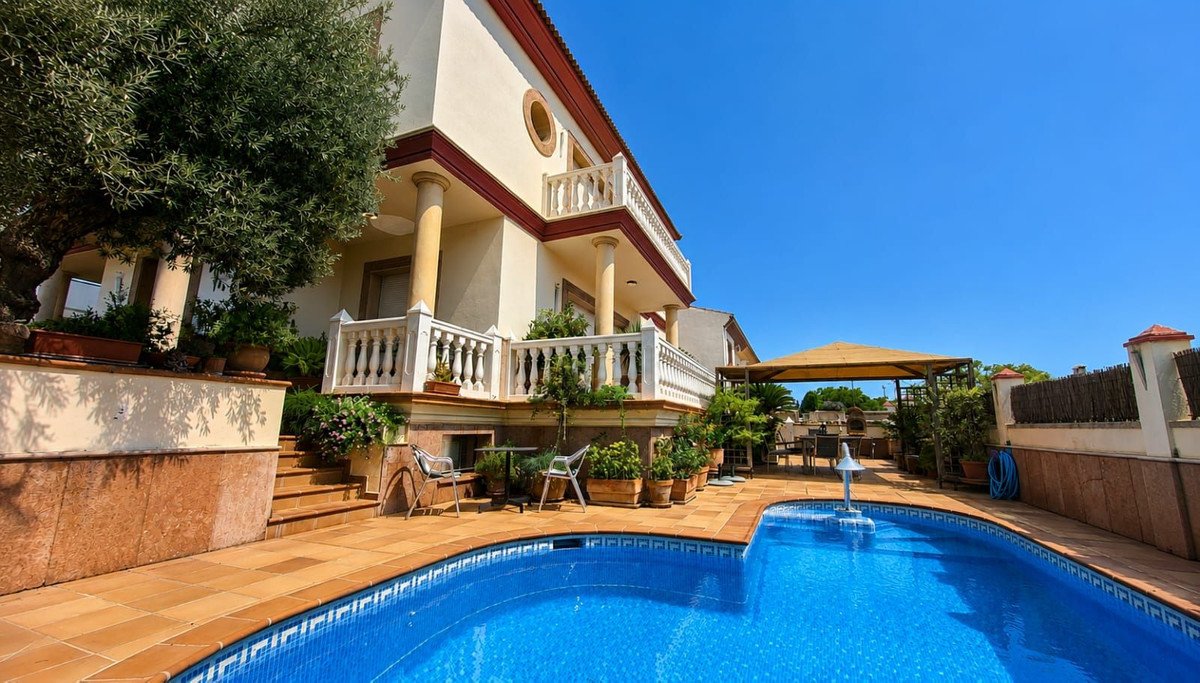 6 Bed Detached Villa in Ronda in Ronda, Detached Villa