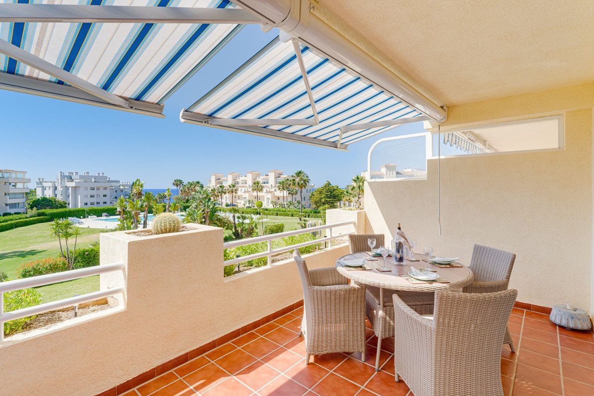 2 Bed Middle Floor Apartment in El Chaparral in El Chaparral, Apartment