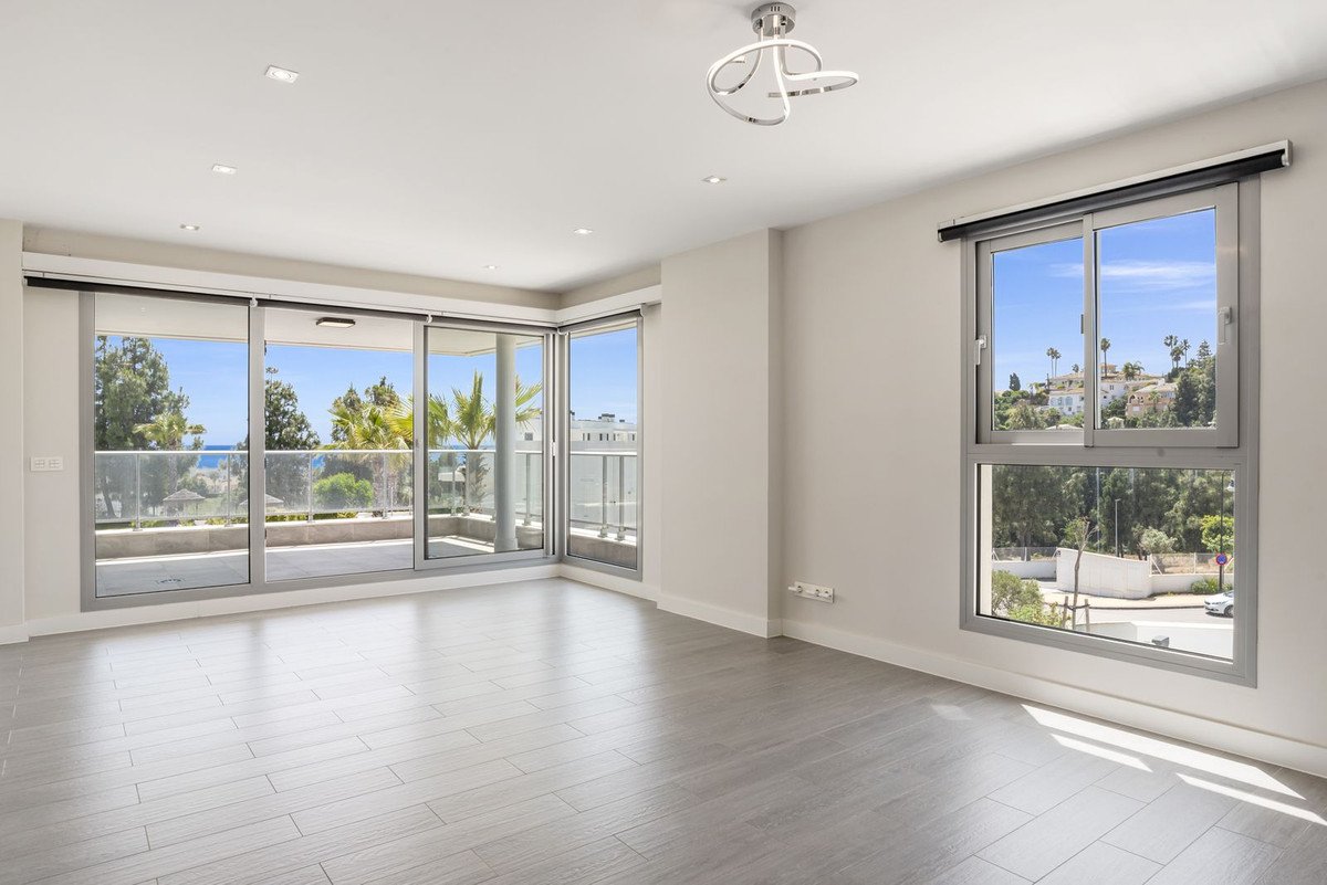 02 photo