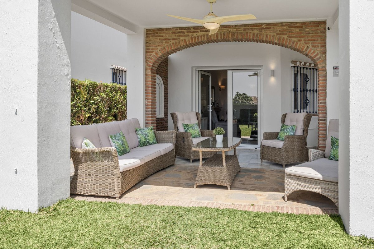 3 Bed Detached Villa in El Chaparral in El Chaparral — Detached Villa