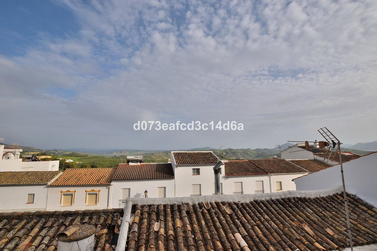 2 Bed Townhouse in Olvera in Olvera, Townhouse