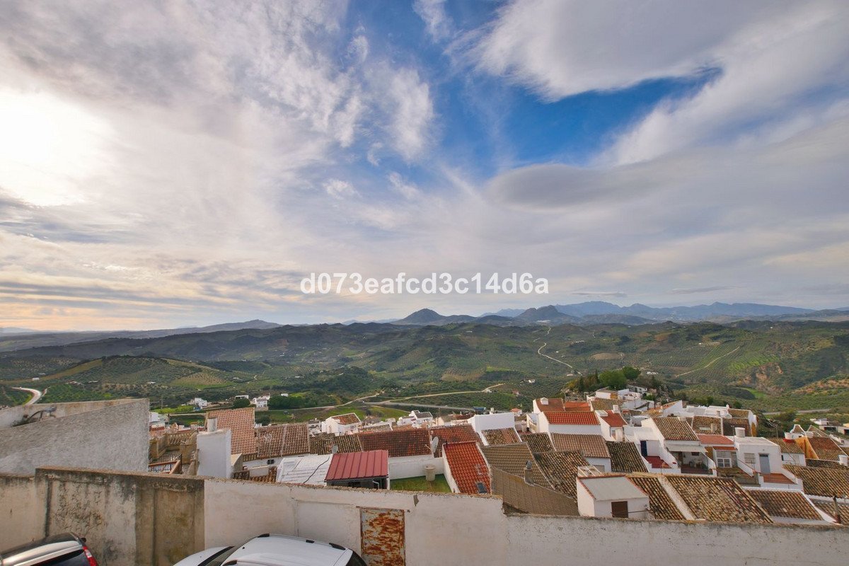 3 Bed بيت مدينة in Olvera في Olvera, 