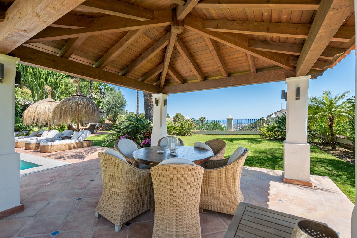 4 Bed Detached Villa in El Madroñal in El Madroñal, Detached Villa