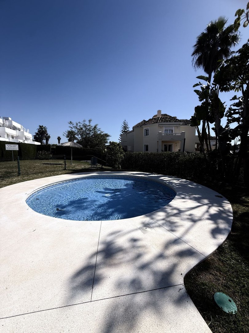 2 Bed Ground Floor Apartment in El Paraiso in El Paraiso, Apartment