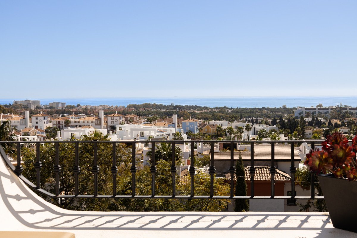 2 Bed Penthouse in El Paraiso in El Paraiso — Penthouse