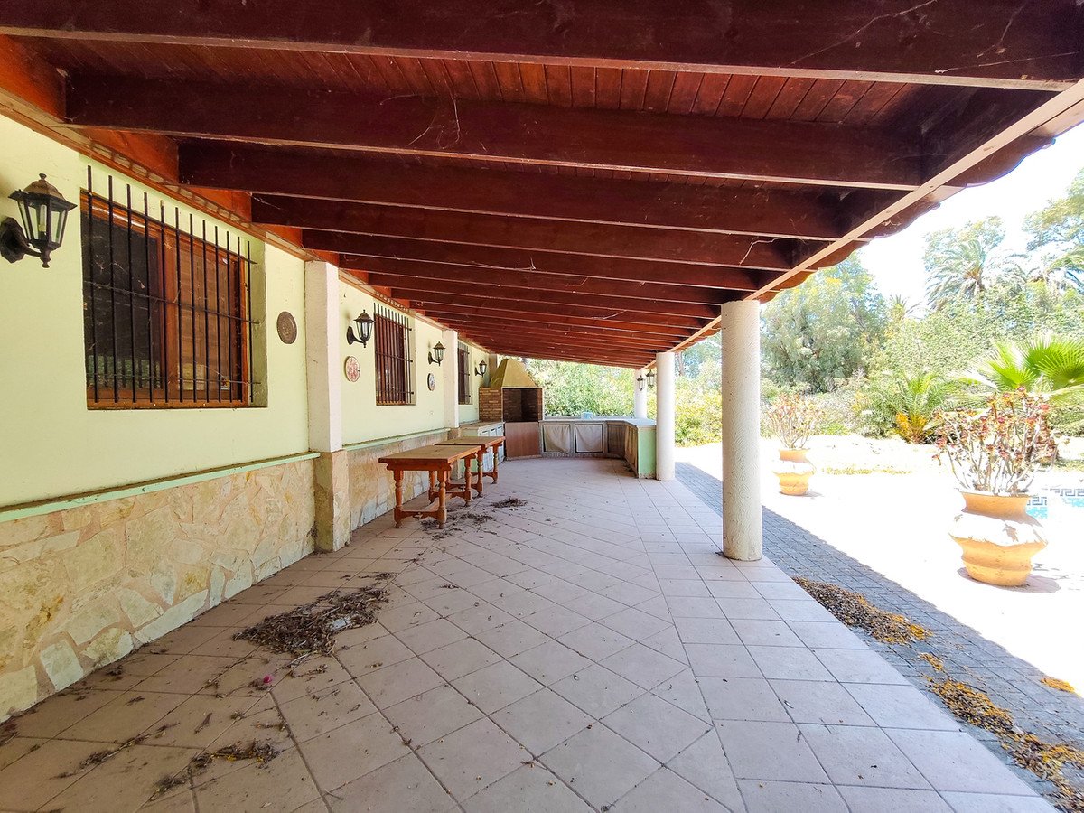 9 Bed Detached Villa in Elche in Elche, Detached Villa
