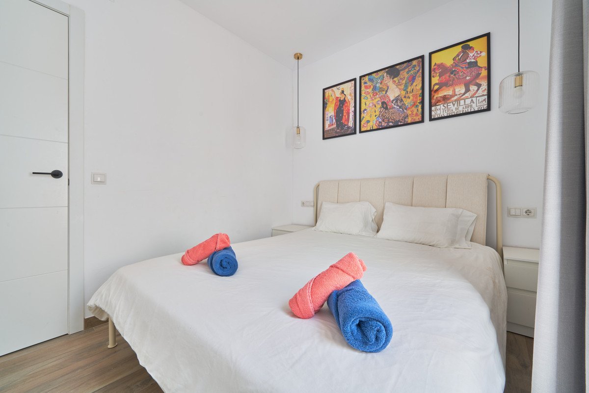 2 Bed Middle Floor Apartment in Elviria in Elviria — Apartment