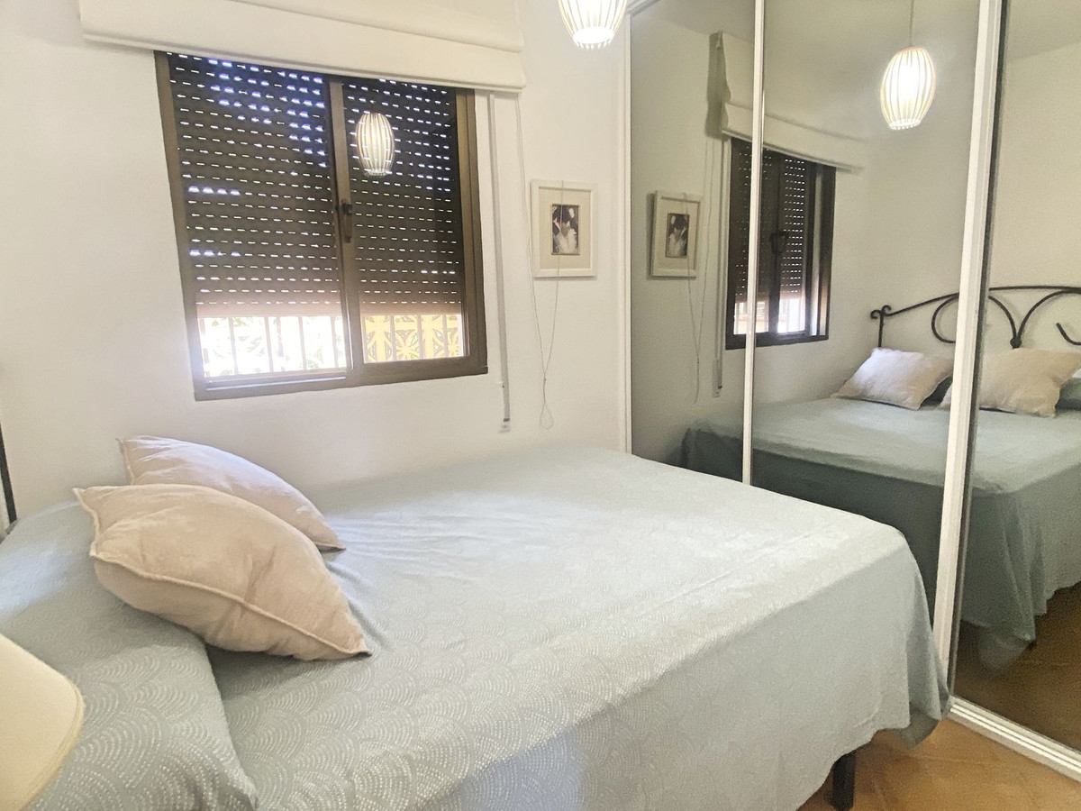 3 Bed Detached Villa in Elviria rajons: Elviria — 