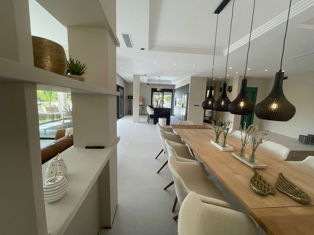 7 Bed Detached Villa in Elviria a Elviria — Villa indipendente