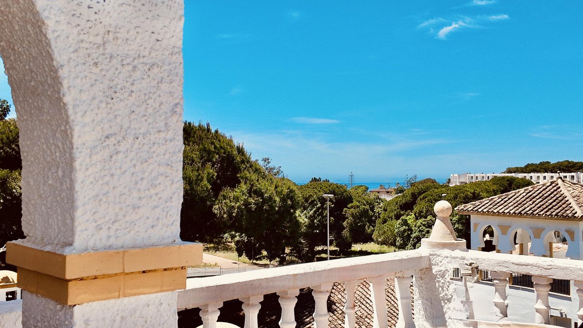 3 Bed Townhouse in Elviria in Elviria, Townhouse
