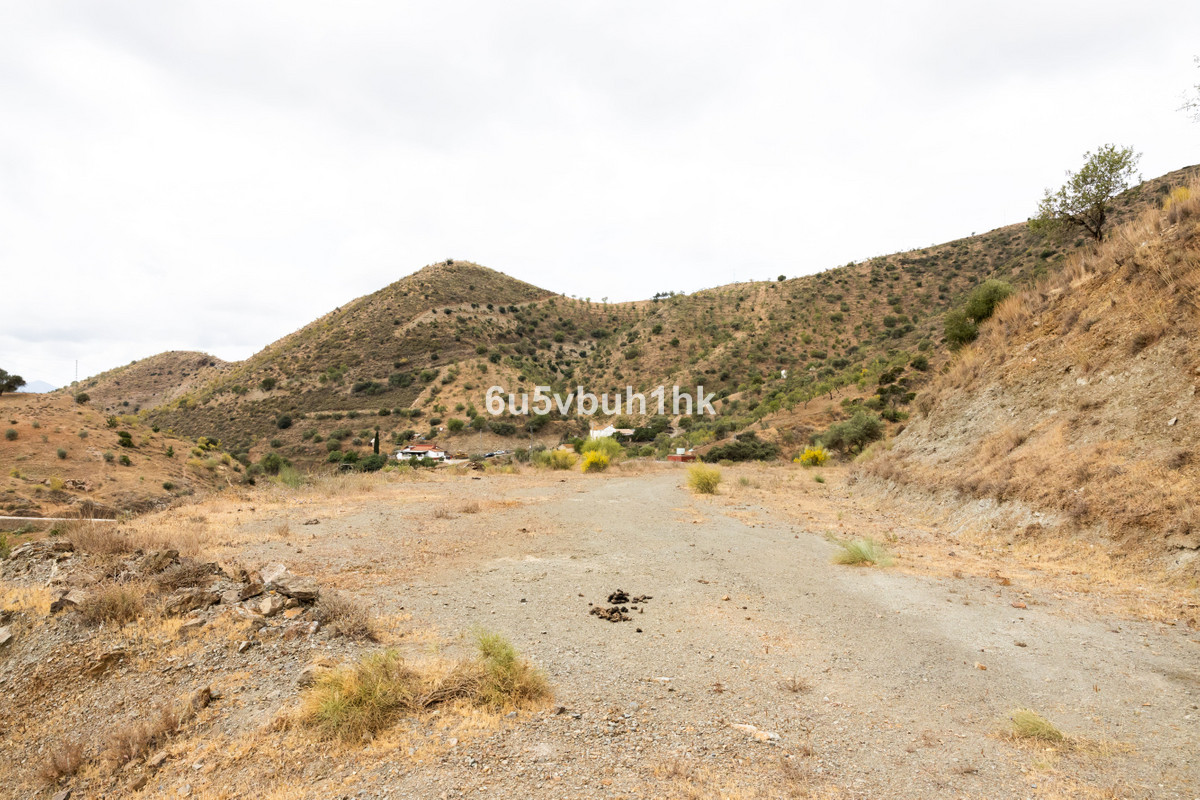 Land in Estacion de Cartama في Estacion de Cartama — أرض