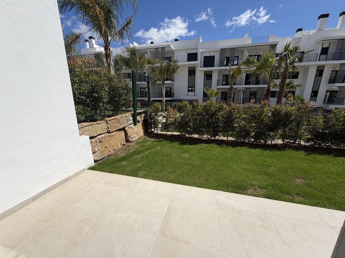 2 Bed Ground Floor Apartment in Estepona in Estepona — Apartment