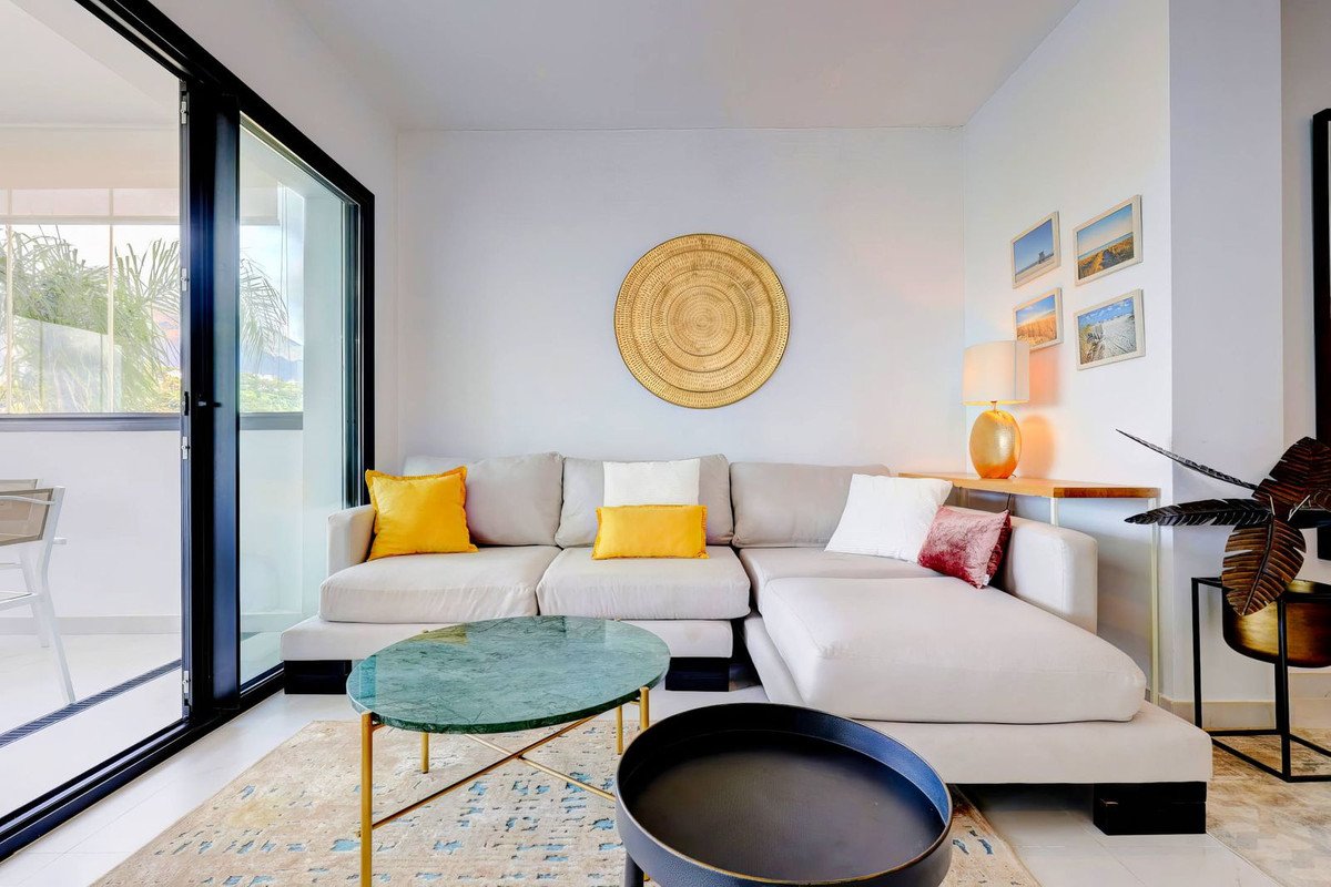 2 Bed Middle Floor Apartment in Estepona in Estepona — Apartment