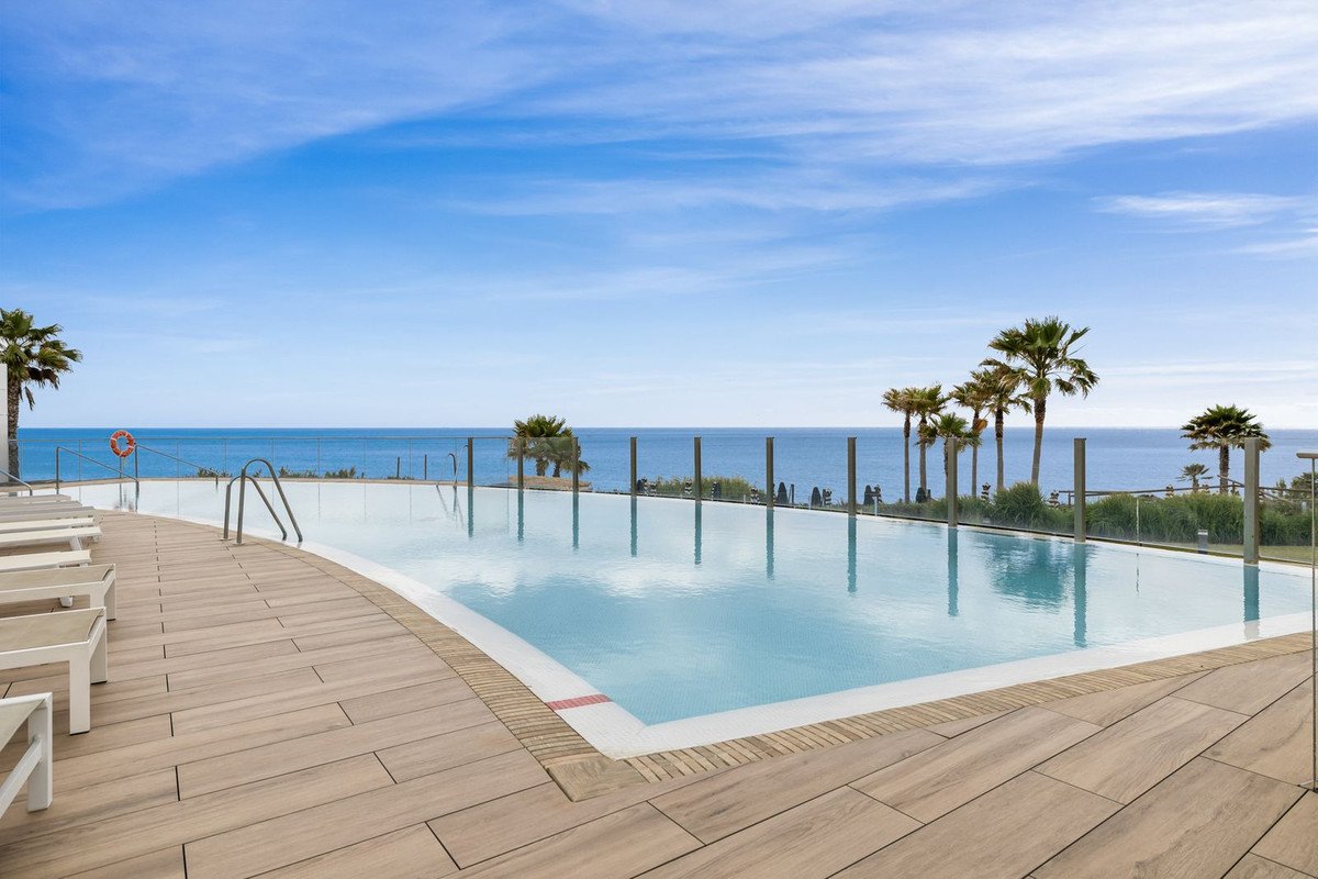 2 Bed Ground Floor Apartment in Estepona in Estepona, Apartment