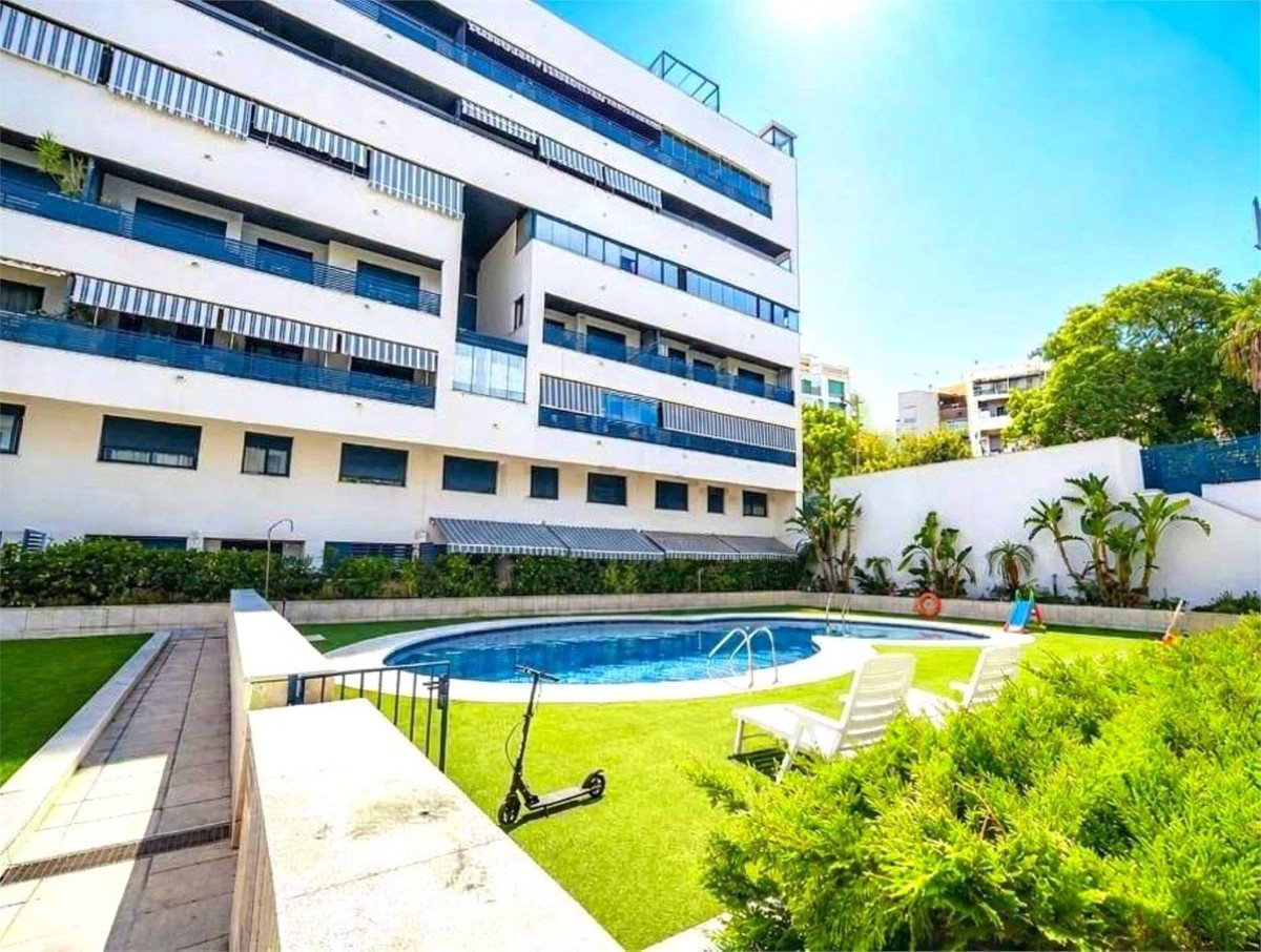 3 Bed Ground Floor Apartment in Estepona in Estepona, Apartment