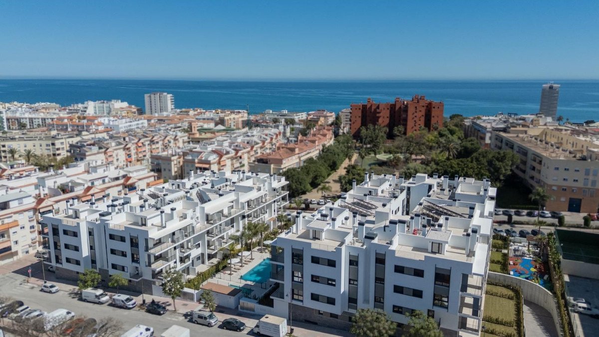 3 Bed Middle Floor Apartment in Estepona in Estepona, Apartment