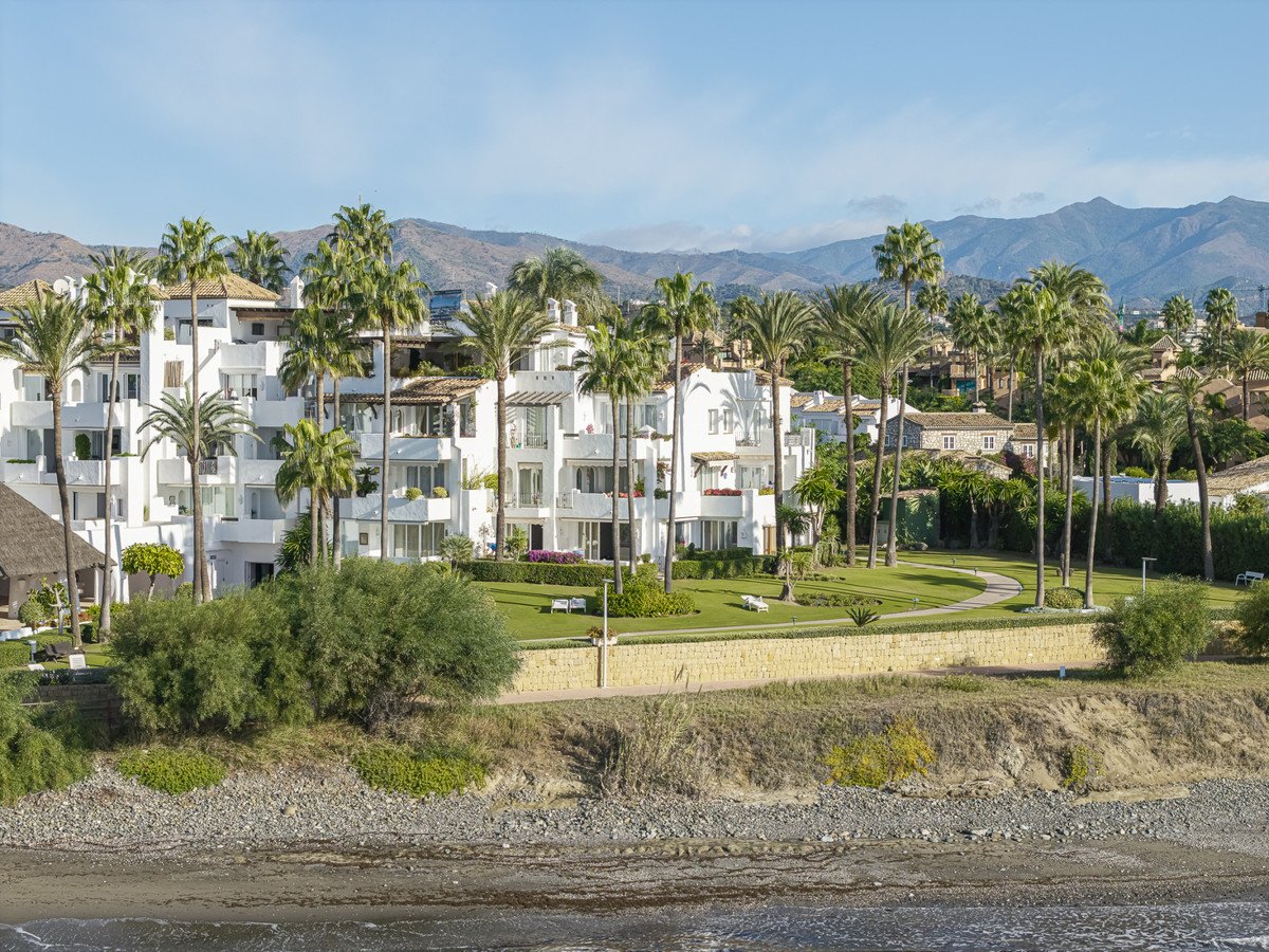 3 Bed Ground Floor Apartment in Estepona in Estepona — Apartment