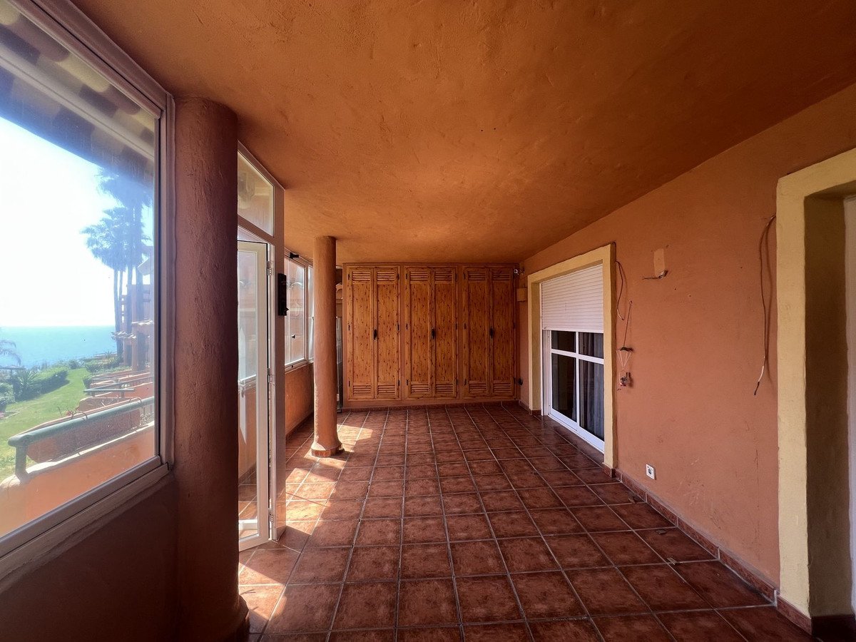 3 Bed Ground Floor Apartment in Estepona in Estepona, Apartment