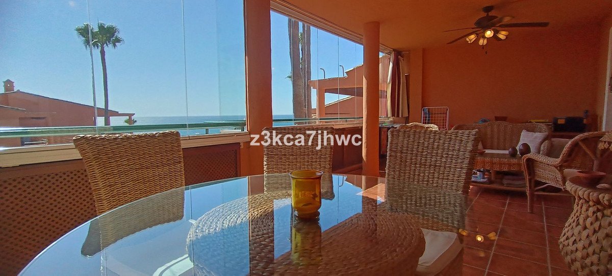 3 Bed Middle Floor Apartment in Estepona in Estepona, Apartment