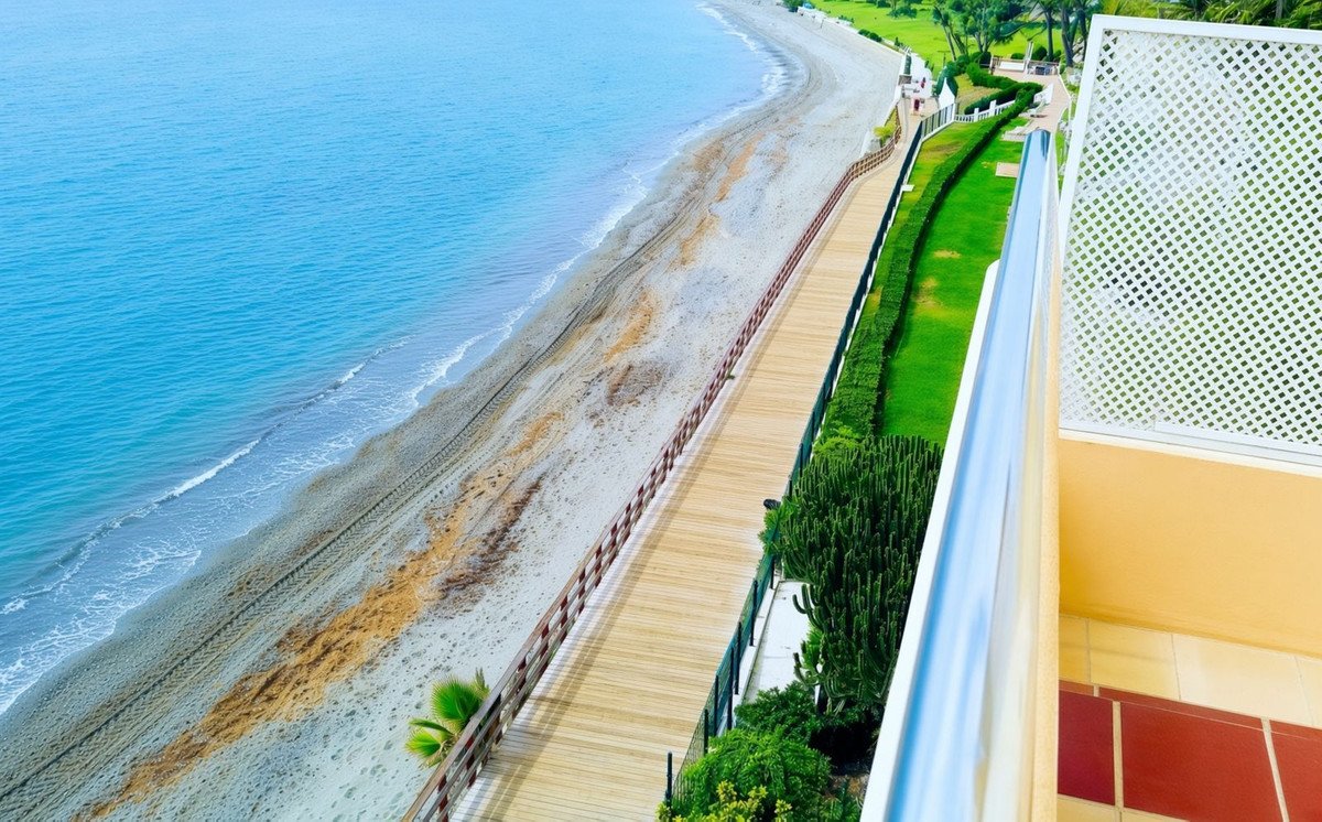 Middle Floor Studio in Estepona in Estepona, Studio