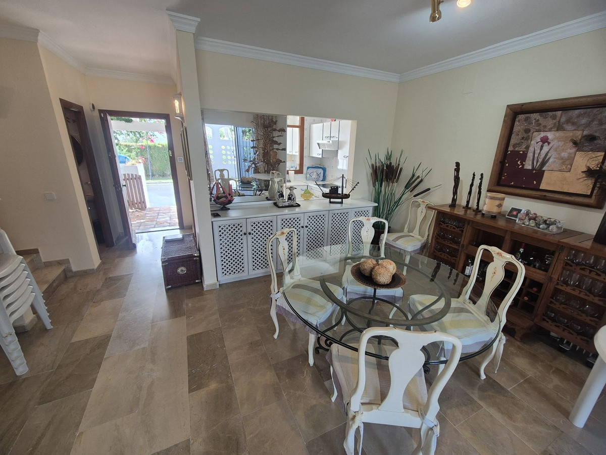 25 photo