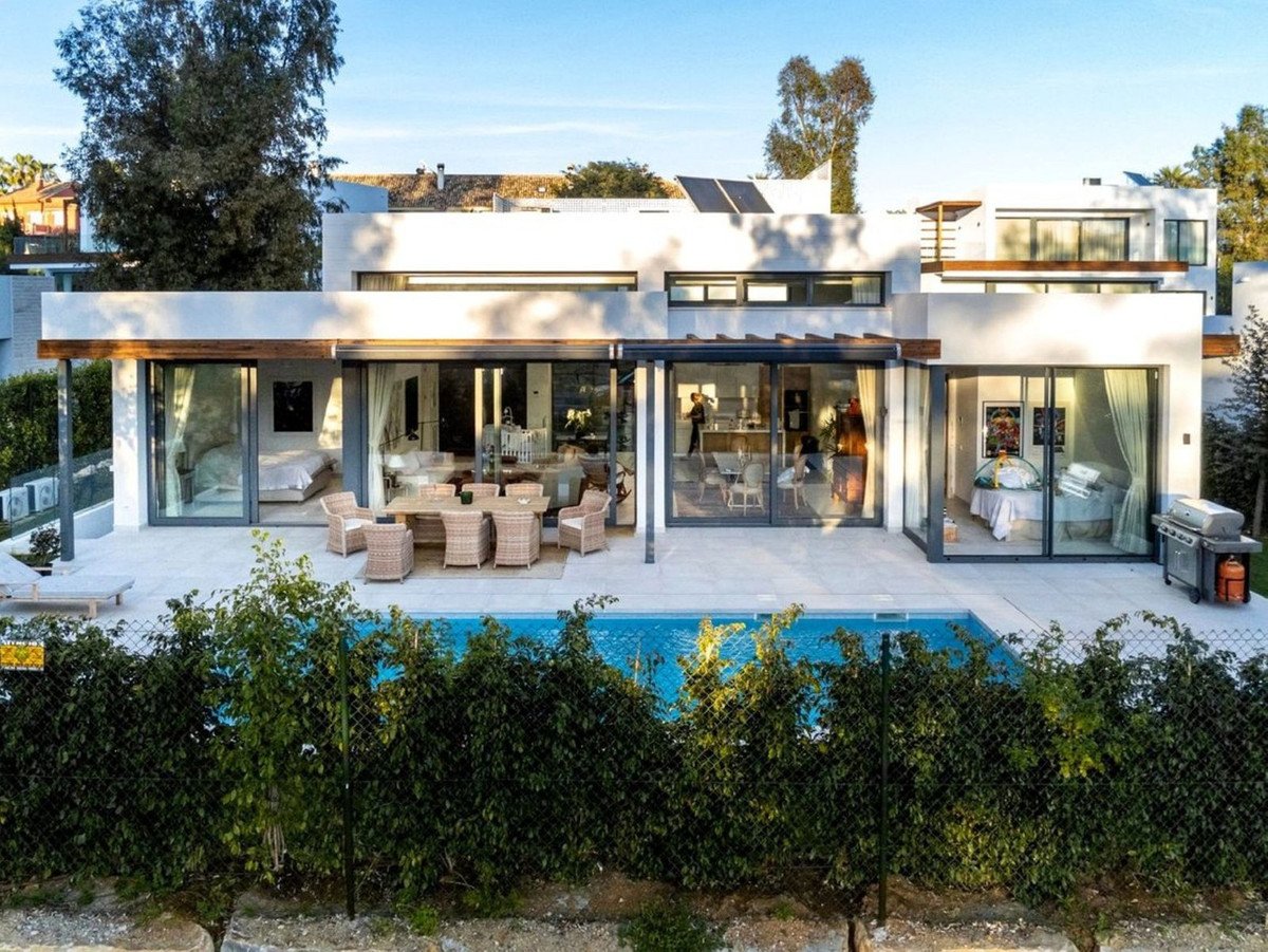 4 Bed Vrijstaande Villa in Atalaya