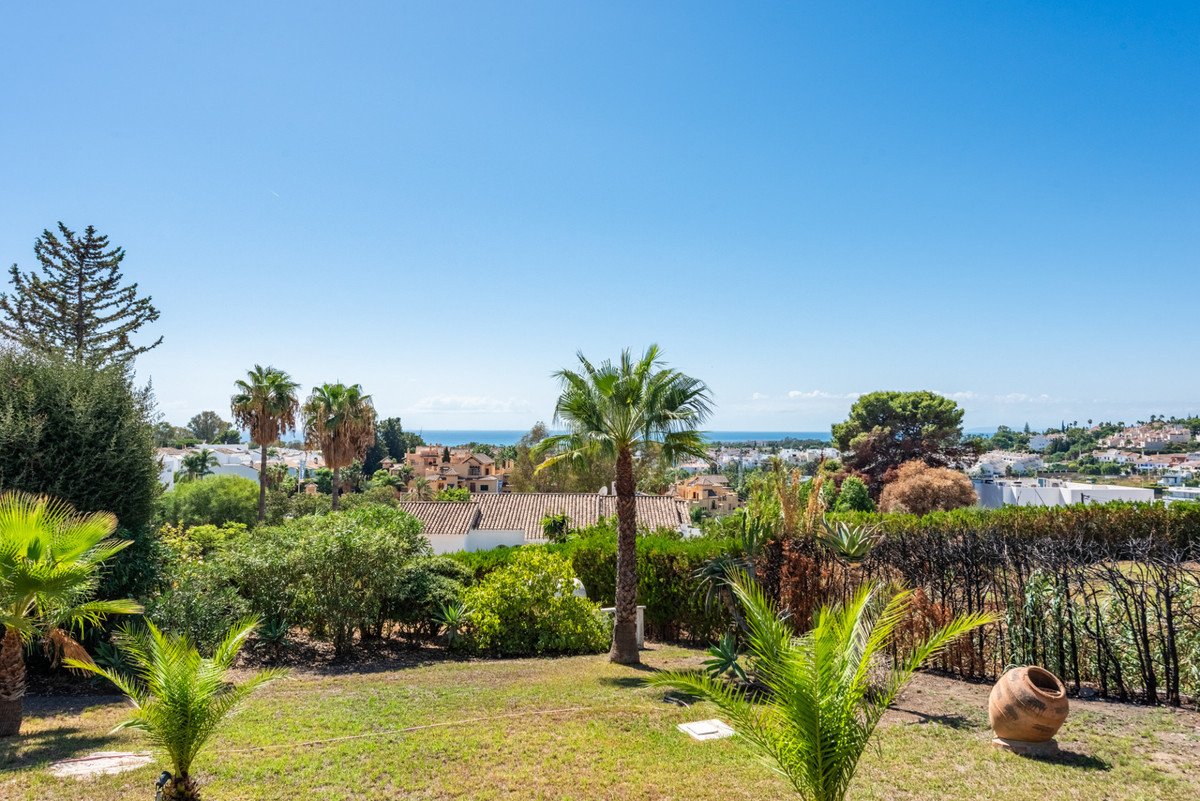 4 Bed Detached Villa in Atalaya
