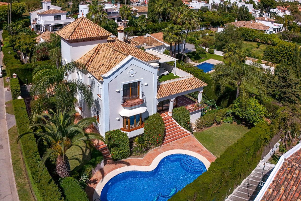 5 Bed Detached Villa in Atalaya in Atalaya, Detached Villa