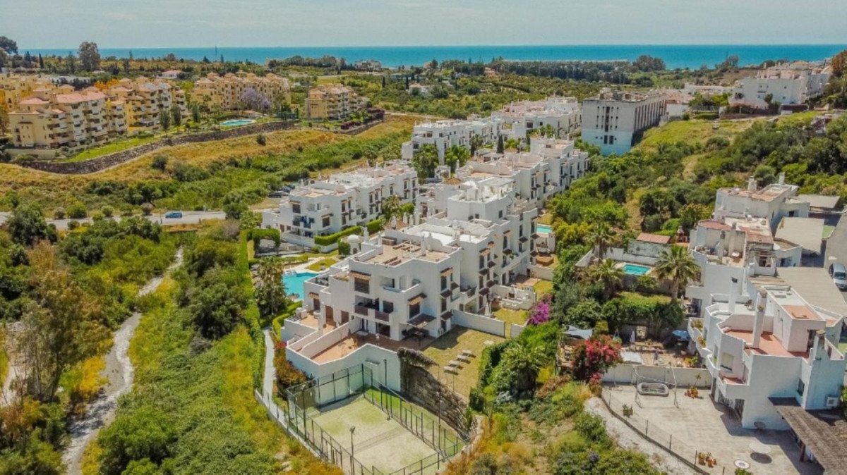 1 Bed Bottenvåningslägenhet in Estepona i Estepona, Lägenhet